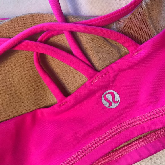 Never worn like new Lululemon Free To Be Bra - Picture 8 of 10